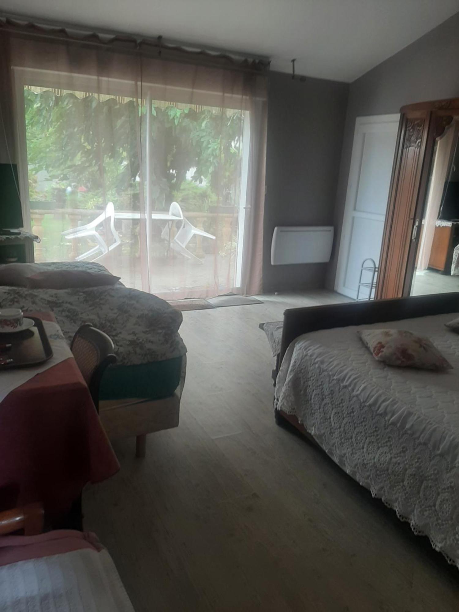 Chambre D Hotes Saint-Laurent-de-la-Barriere Екстер'єр фото